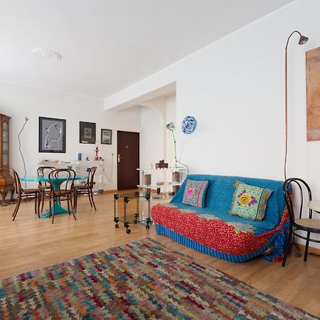 Milan-Linate Apartment With Balcony Экстерьер фото