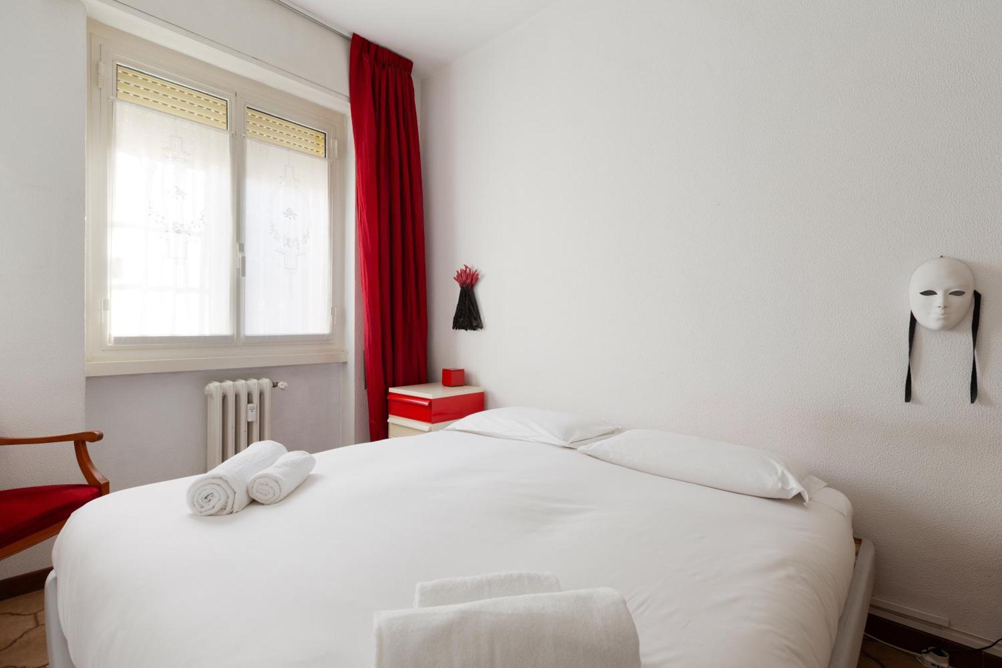 Milan-Linate Apartment With Balcony Экстерьер фото